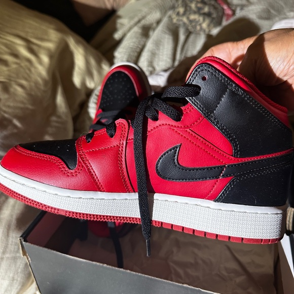 Youth reverse bred Jordan 1 - Picture 4 of 5